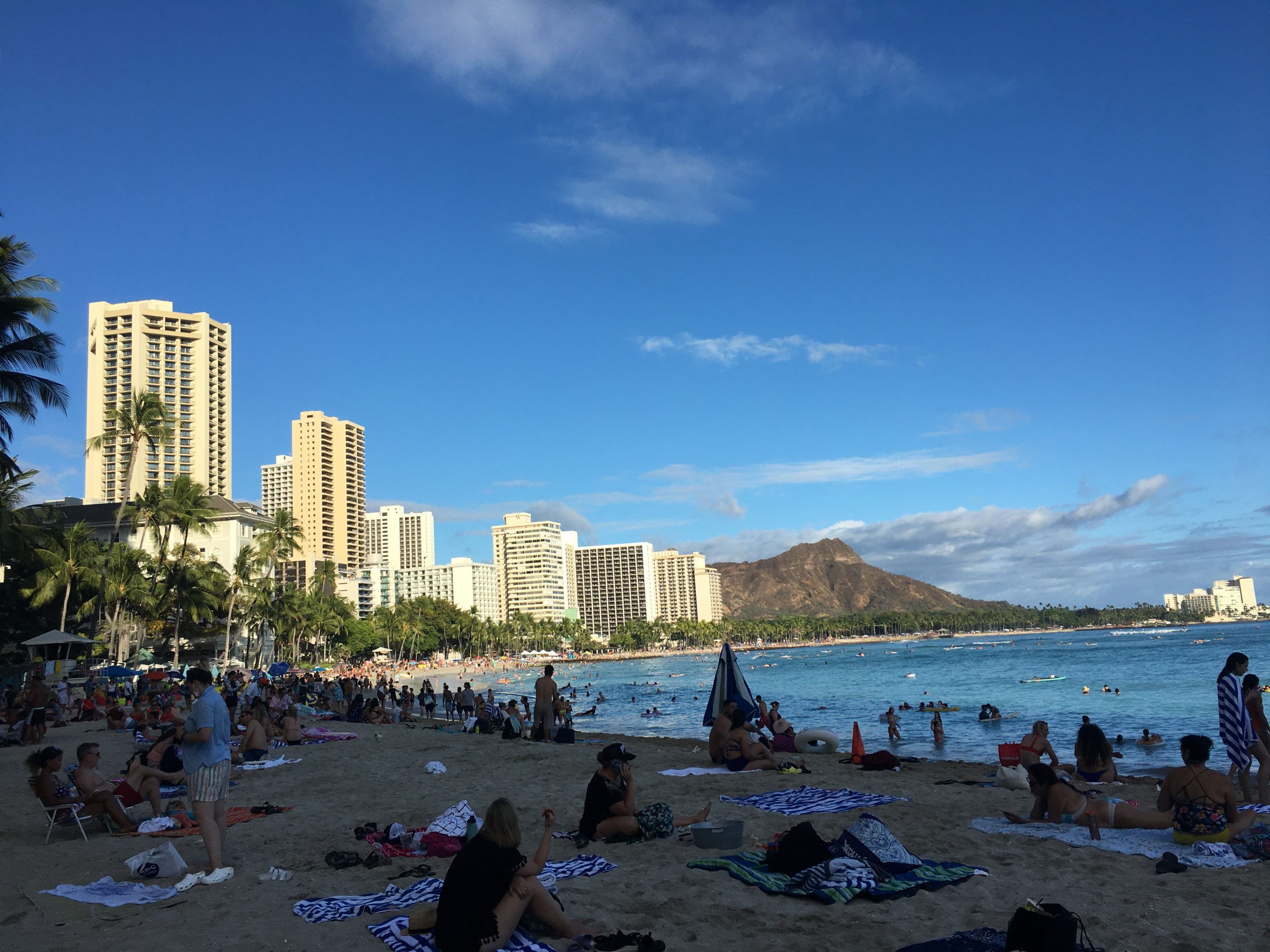 アメリカ本土から多くの観光客が日々やってきているハワイ