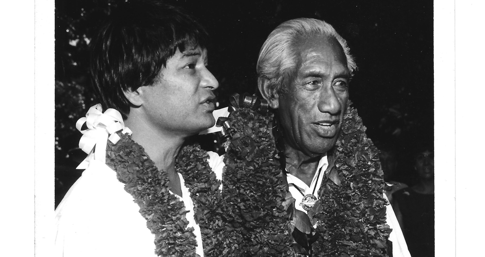 ドン・ホー氏の銅像建立 インターナショナル・マーケットプレイス BIHI ハワイろぐ